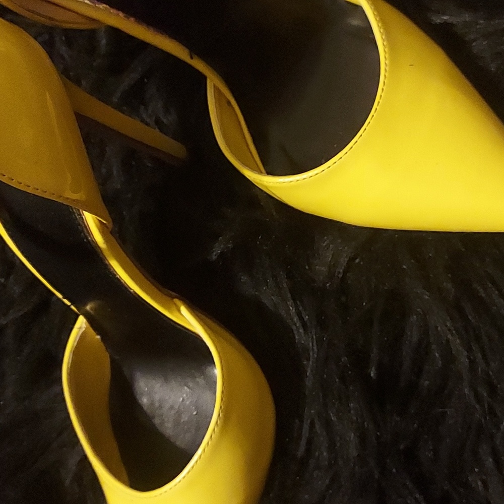 High heels - Picture 4 of 6